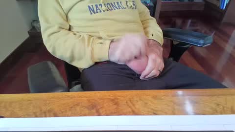 Snapshot of bluespycy chatting on 12-28-24, 06:50 bluespycy online show from 12-28-24, 06:50