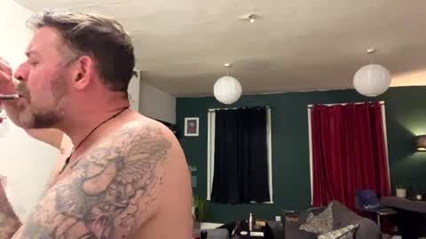 Blueyloey online show from 03-08-25, 05:59