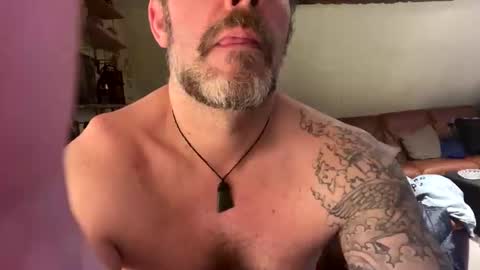 Blueyloey online show from 01-18-26, 11:52