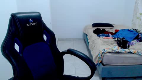  Hey guysI am BrendaWelcome my room online show from 01-12-26, 09:53