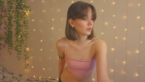 Snapshot of blush_and_breathe chatting on 05-16-26, 06:32 blush_and_breathe online show from 05-16-26, 06:32