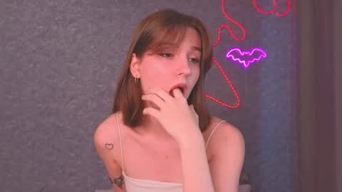 Snapshot of blush_and_breathe chatting on 06-17-26, 07:00 blush_and_breathe online show from 06-17-26, 07:00