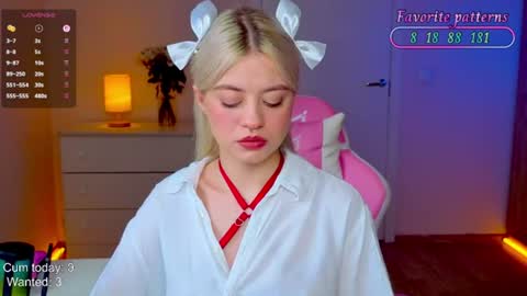 Snapshot of blush_im_crush chatting on 07-04-26, 02:34 Wendy online show from 07-04-26, 02:34