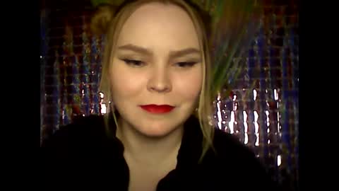 blushing_star online show from 02-13-25, 04:39