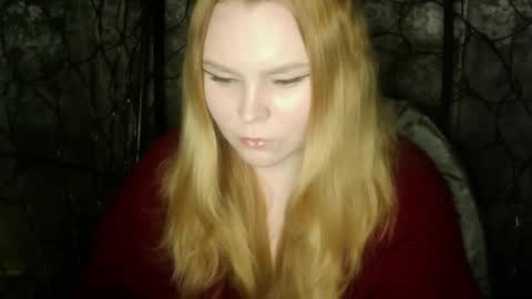 blushing_star online show from 10-10-25, 04:39