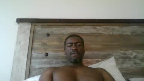 bluuthunder1914 online show from 09-30-25, 05:51