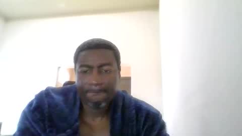bluuthunder1914 online show from 05-26-26, 03:52