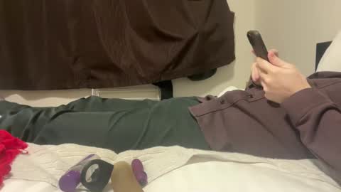 bmclovin_7 online show from 01-02-25, 04:09