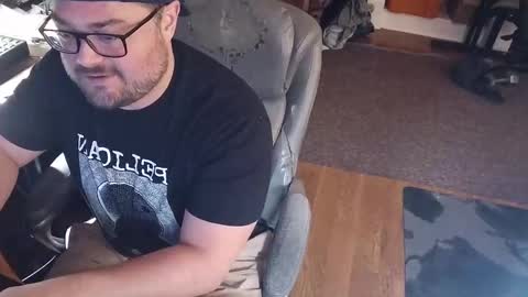 Snapshot of bnitehawk1234 chatting on 09-15-25, 08:03 harry cockins online show from 09-15-25, 08:03