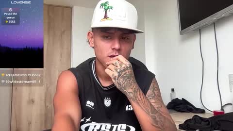 Bob  INDEPENDENT MODEL online show from 02-09-26, 05:50