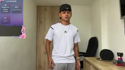 Bob  INDEPENDENT MODEL online show from 04-08-26, 05:13