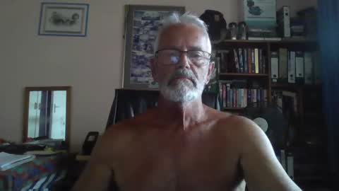 Bobbgud online show from 04-12-26, 09:14