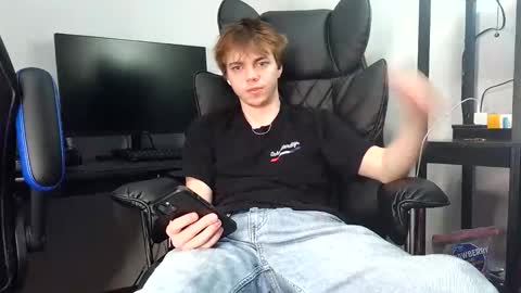 bobby72738 online show from 11-22-25, 04:55