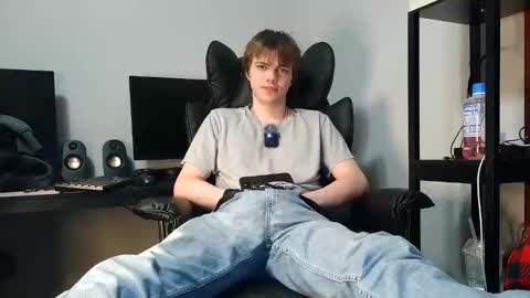 bobby72738 online show from 12-15-25, 06:28