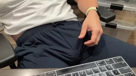 Heath online show from 09-22-25, 01:46