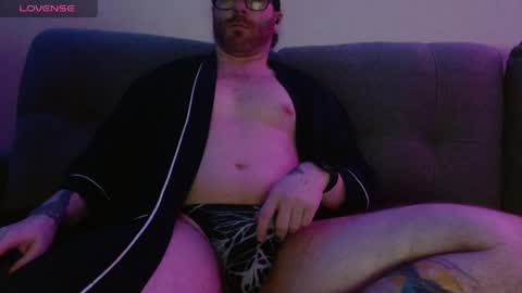 Snapshot of bobbyenglish69 chatting on 04-23-26, 05:19 Bobby English online show from 04-23-26, 05:19