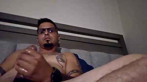 bobbyhill0798 online show from 09-24-25, 07:01