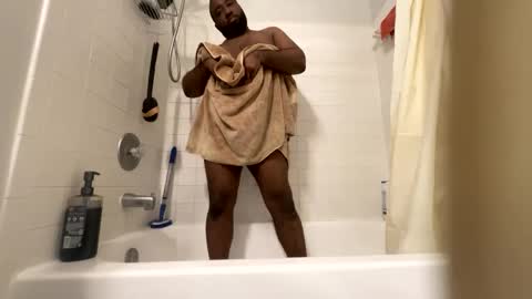 Luv bug  online show from 12-12-24, 09:15