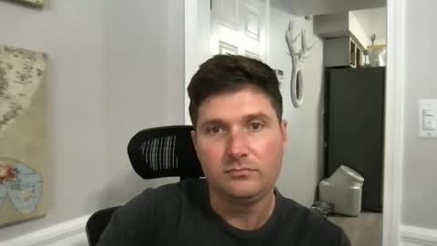 Snapshot of bobbylightfoot3 chatting on 01-25-25, 09:57 bobbylightfoot3 online show from 01-25-25, 09:57