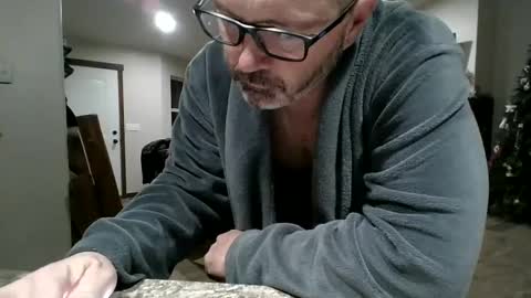 bobjones5003 online show from 12-10-24, 08:40