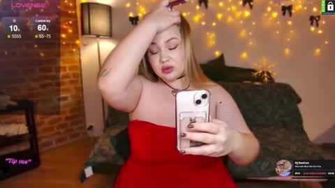  Lina  online show from 12-24-24, 10:39