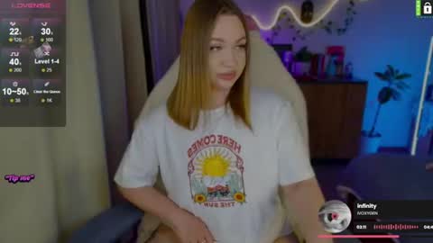  Lina  online show from 06-14-26, 08:11