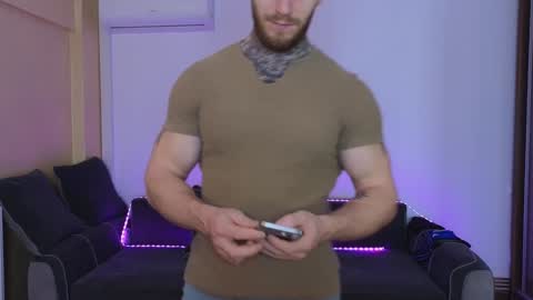 Snapshot of bodyouwant chatting on 12-27-24, 04:47 bodyouwant online show from 12-27-24, 04:47