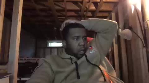 Bogarcon234 online show from 10-10-25, 06:07