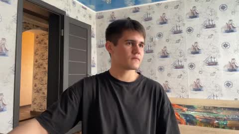 Snapshot of boginskiyyy chatting on 05-28-26, 05:05 Alex online show from 05-28-26, 05:05