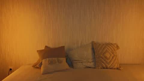 Snapshot of boicute chatting on 06-03-26, 06:05 ALEXPVT IS OPEN online show from 06-03-26, 06:05
