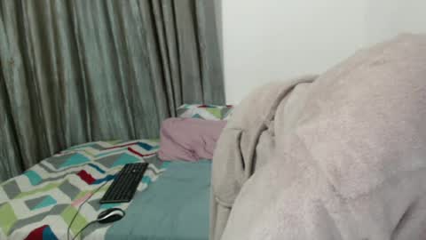 Snapshot of boitylips chatting on 06-30-26, 10:00 boitylips online show from 06-30-26, 10:00
