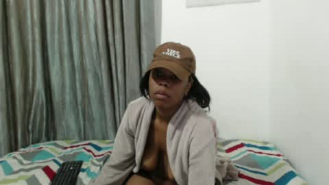 Snapshot of boitylips chatting on 07-01-26, 10:09 boitylips online show from 07-01-26, 10:09