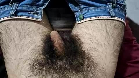 Im Bom - Tip if You Liked my Hairy Body - Private Show is Open - Read more about me in the bio below online show from 04-10-26, 08:19