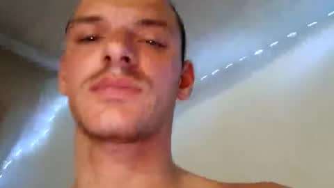 Snapshot of bondsasha2101 chatting on 11-15-25, 08:22 bondsasha2101 online show from 11-15-25, 08:22