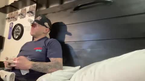 Snapshot of boner4you1994 chatting on 02-19-25, 10:56 boner4you1994 online show from 02-19-25, 10:56