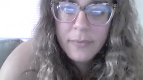 Snapshot of bongmamabear chatting on 07-12-26, 04:42 bongmamabear online show from 07-12-26, 04:42