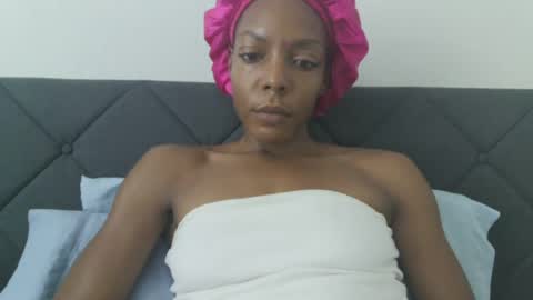 Snapshot of bonneebi chatting on 07-15-26, 07:41 bonneebi online show from 07-15-26, 07:41