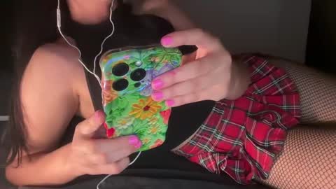 BonnettBonett   I cam from 4pm- 12am central time Costa Rica online show from 09-15-25, 06:46