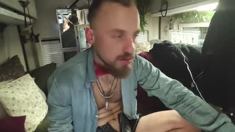 Bonnie and Clyde online show from 11-07-25, 03:50