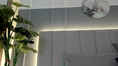 Snapshot of bonnie_bloom chatting on 01-14-25, 06:45 Bonnie online show from 01-14-25, 06:45