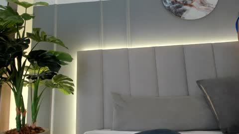 Snapshot of bonnie_bloom chatting on 02-09-25, 02:17 Bonnie online show from 02-09-25, 02:17