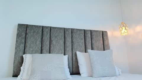 Snapshot of bonnie_bloom chatting on 09-27-25, 06:18 Bonnie online show from 09-27-25, 06:18