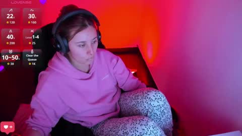 Bonnie Help me reach 500 likes online show from 03-31-26, 09:15