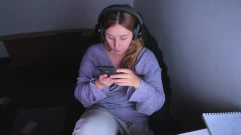 Bonnie Help me reach 500 likes online show from 04-15-26, 11:27