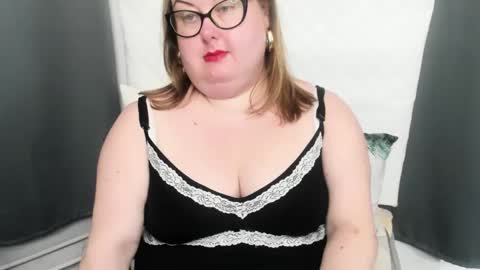 Bonnie online show from 12-06-24, 09:32