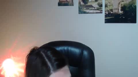 Snapshot of bonniexxx_ chatting on 04-24-26, 09:23 Bonnie online show from 04-24-26, 09:23