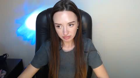 Snapshot of bonniexxx_ chatting on 05-03-26, 01:06 Bonnie online show from 05-03-26, 01:06