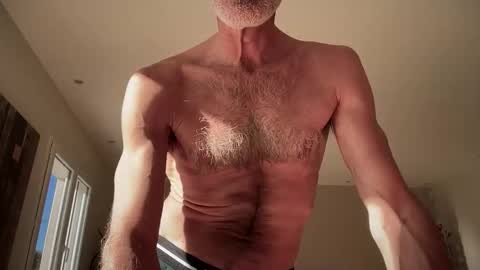 Snapshot of bonzo21 chatting on 11-09-25, 11:08 bonzo21 online show from 11-09-25, 11:08