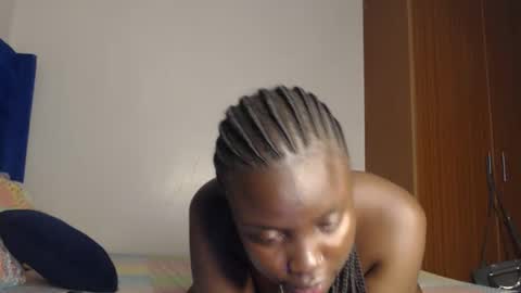 boobies_queen98 online show from 09-10-25, 06:41