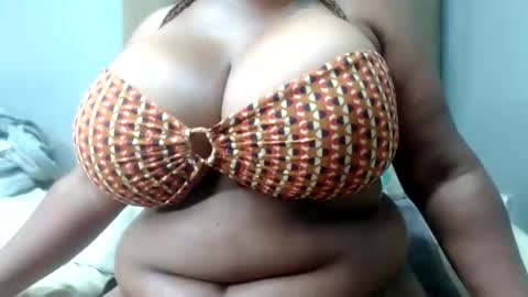 boobshoney95 online show from 11-25-25, 02:11